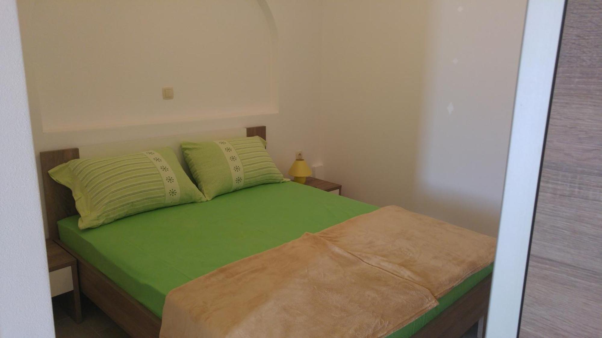 Apartments And Room Suza เซนญ์ ภายนอก รูปภาพ